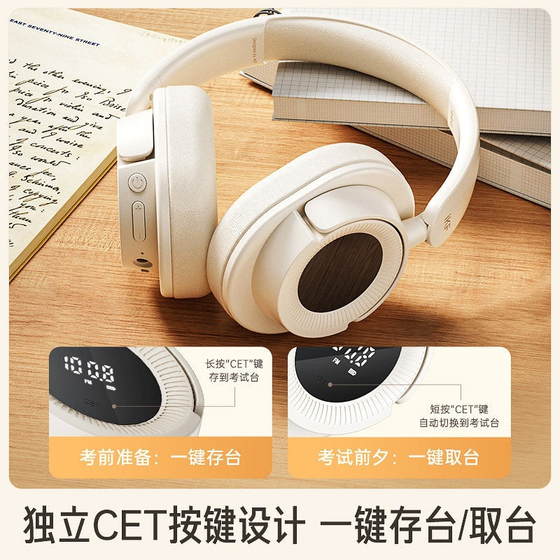 White FM Radio Headphones with Wired Connection and Clear Audio