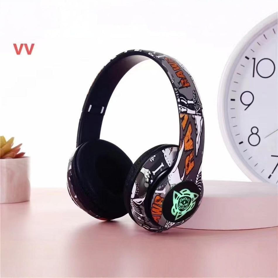 P35 Graffiti Wireless Headset – FM, Card, Long Battery